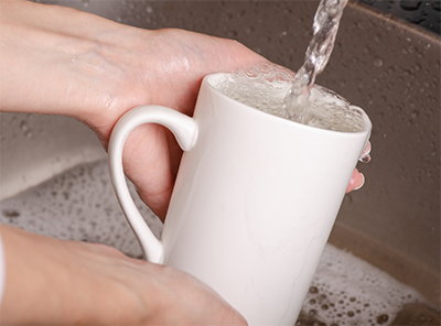 Washing Mugs